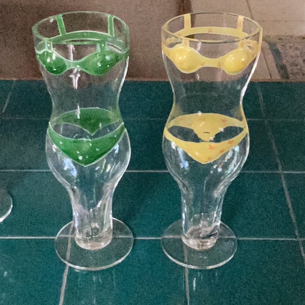 Two’s Company 4 Bathing Beauty Iced Tea Glasses Handblown Hand-painted Bikini - Picture 5 of 12